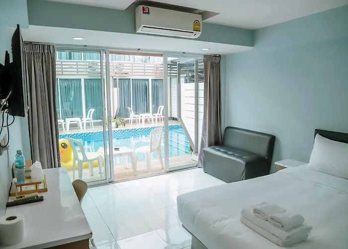 Full Stop Pool Don Mueang Отель 4*