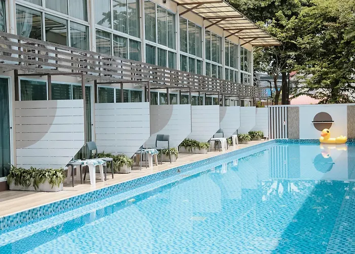 Отель Full Stop Pool Don Mueang Бангкок