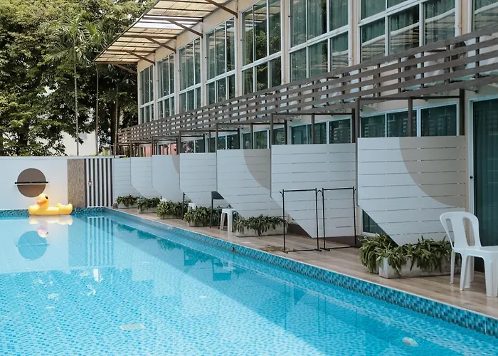 Full Stop Pool Don Mueang Отель