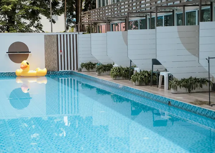 Full Stop Pool Don Mueang Отель Бангкок