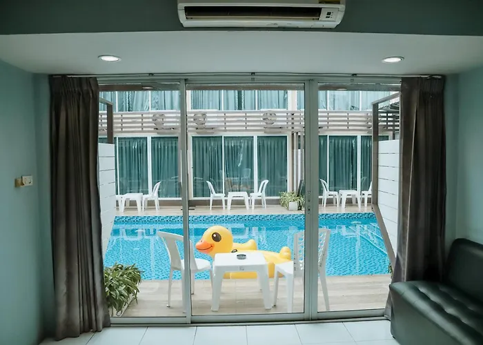 Отель Full Stop Pool Don Mueang 4*